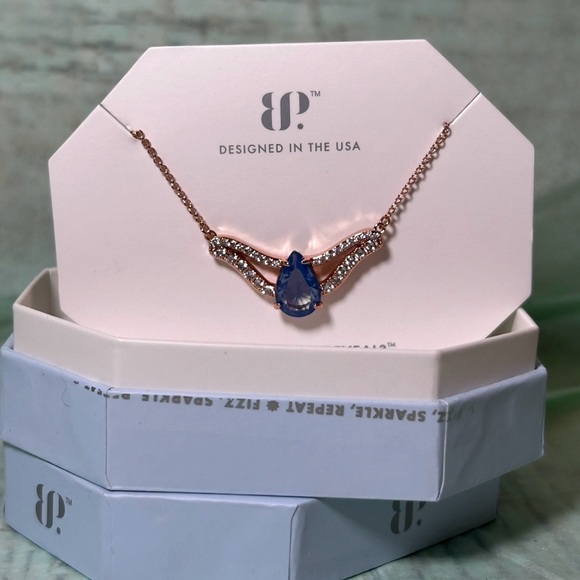 🐾 Poised To Perfection 🐾 - Picture 4 of 6